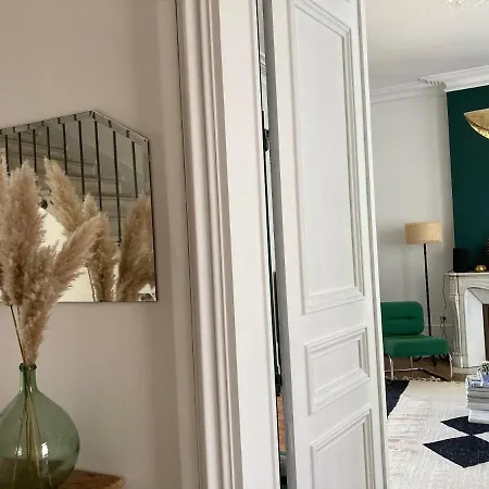 D'hotes - La Maison 19 Guest house Niort