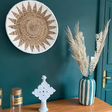 D'hotes - La Maison 19 3*