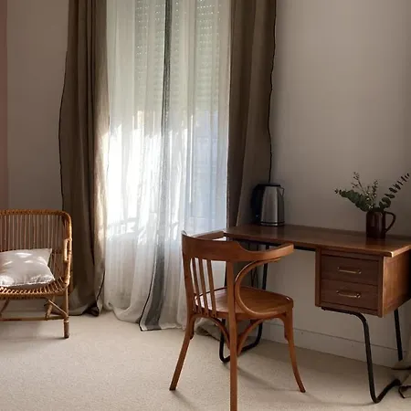 D'hotes - La Maison 19 בית הארחה