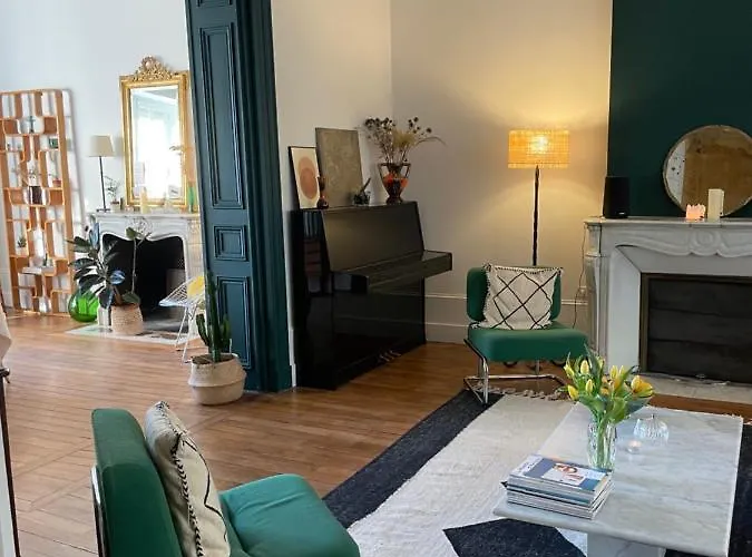 D'hôtes - La Maison 19 3* Niort